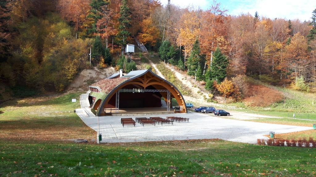 Osrodek Natura Zdroj Wellness & Spa Iwonicz-Zdrój Exteriör bild