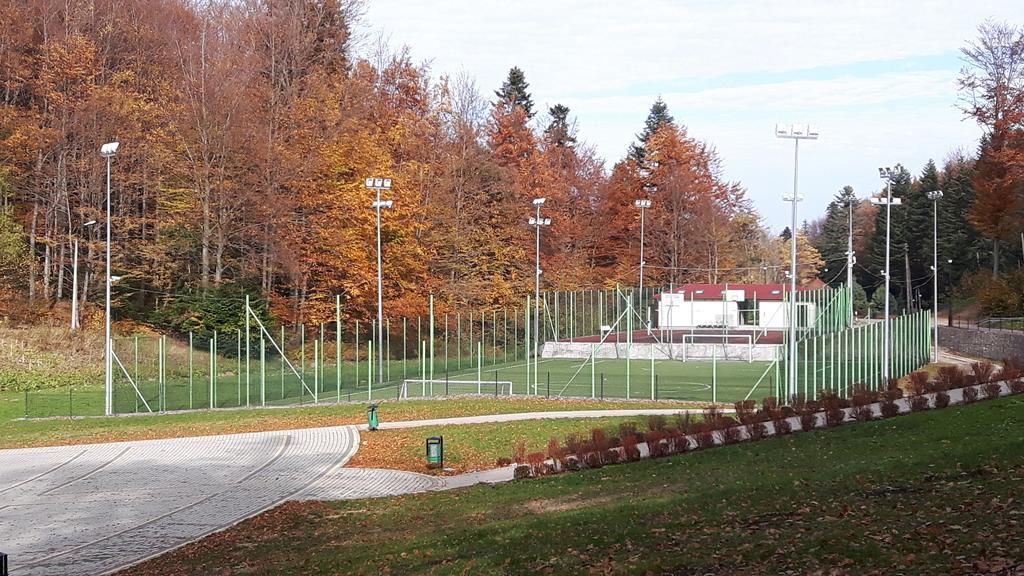 Osrodek Natura Zdroj Wellness & Spa Iwonicz-Zdrój Exteriör bild